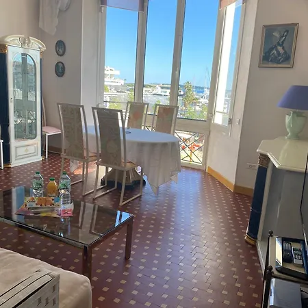 Privat * Cannes